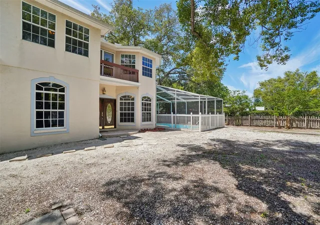 5th image of 3220 County Road 1, Dunedin, FL 34698 | MLS# TB8506198