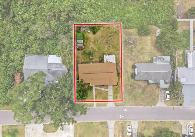 2nd image of 2518 W North St, Tampa, FL 33614 | MLS# TB8506203