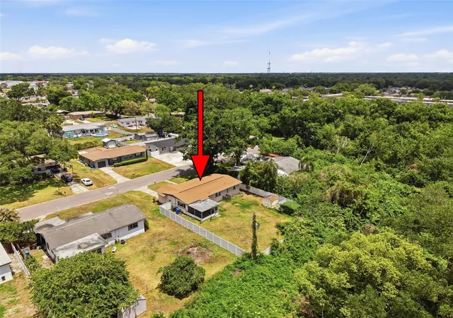3rd image of 2518 W North St, Tampa, FL 33614 | MLS# TB8506203