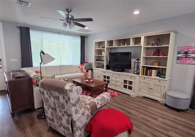 4th image of 4325 78Th Ave N, Pinellas Park, FL 33781 | MLS# TB8506204