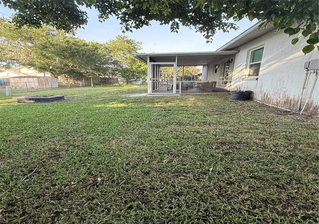 Photo 19 of Single family home for sale at 344 49th Street W, PALMETTO, FL 34221 | MLS# A4692859 | Listing updated on 2026-09-29
