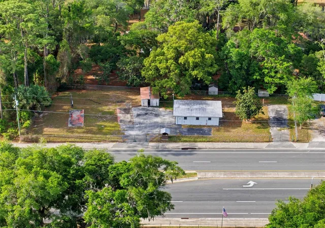 3rd image of 320 Hwy 466, Lady Lake, FL 32159 | MLS# OM724268