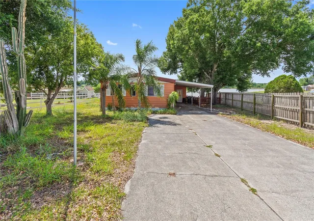 Manufactured home for sale at 1025 Carver St, LAKE WALES, FL 33853 | MLS# K4903477