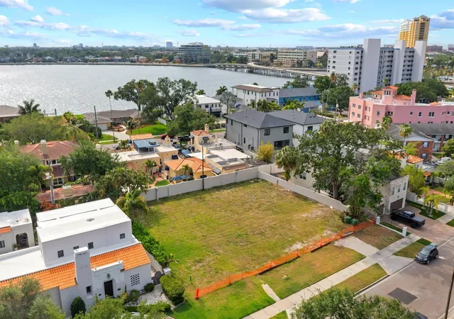 2nd image of 32 Aegean Ave, Tampa, FL 33606 | MLS# TB8506246