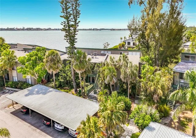 Photo 3 of Condo for sale at 1515 Pelican Point Dr #BA185, Sarasota, FL 34231 | MLS# A4692882 | Listing updated on 2026-05-18