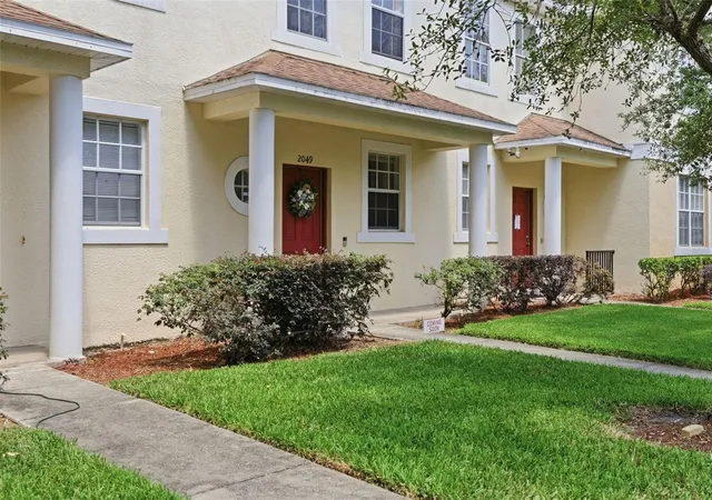 Homes for sale in Tampa, FL | 2049 Fiesta Ridge Ct, Tampa, FL 33604 | MLS# TB8506260