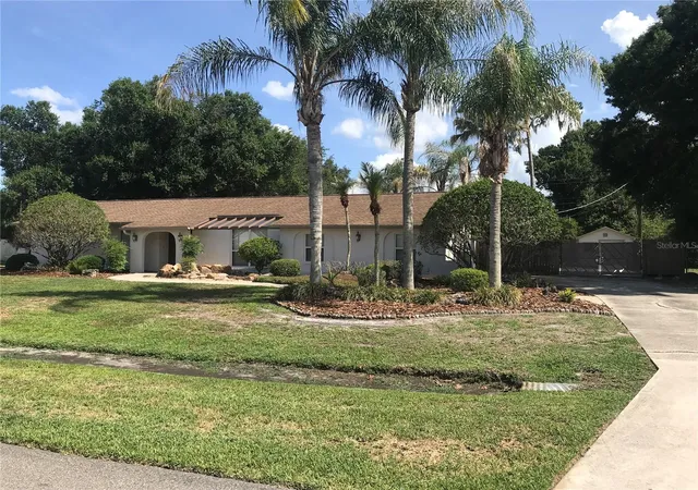 Homes for sale in Mulberry, FL | 3460 Sandpiper Ln, Mulberry, FL 33860 | MLS# L4961729