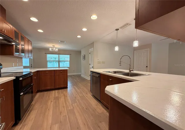 5th image of 521 Hiawatha Ave, Inverness, FL 34452 | MLS# TB8506267