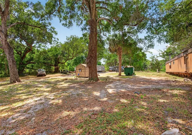 3rd image of 17684 Ne 24Th Ave, Citra, FL 32113 | MLS# OM724286