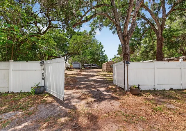 4th image of 17684 Ne 24Th Ave, Citra, FL 32113 | MLS# OM724286
