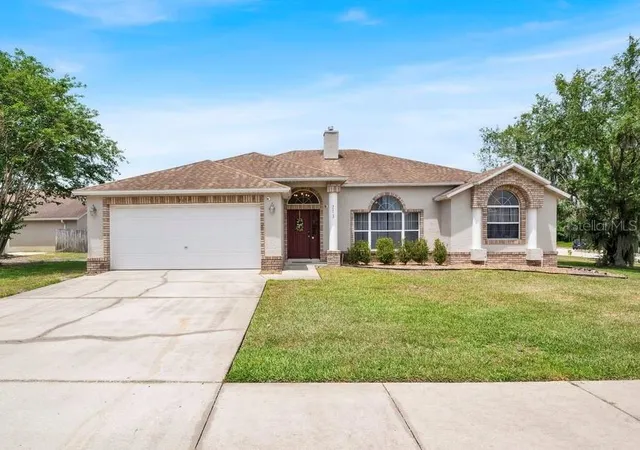Photo 1 of Single family home for sale at 213 Brushcreek Dr, Sanford, FL 32771 | MLS# V4948960 | Listing updated on 2026-10-09