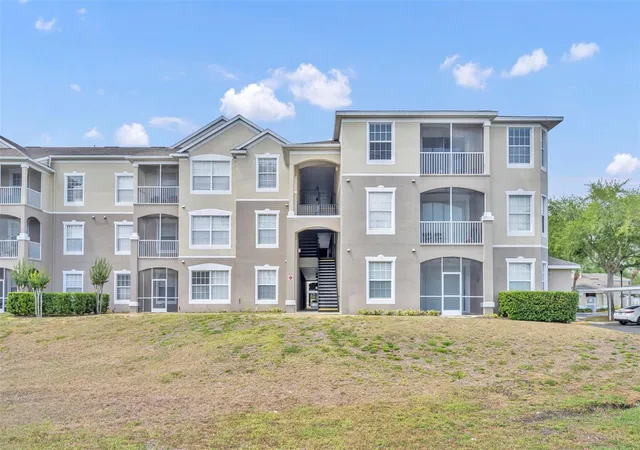 Photo 1 of Condo for sale at 582 Brantley Ter Way #304, Altamonte Springs, FL 32714 | MLS# V4948962 | Listing updated on 2026-09-01