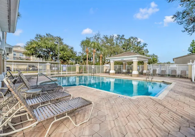 Photo 4 of Condo for sale at 582 Brantley Ter Way #304, Altamonte Springs, FL 32714 | MLS# V4948962 | Listing updated on 2026-09-01