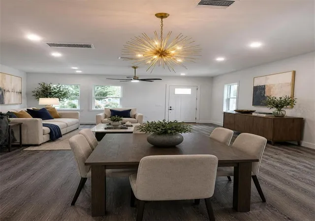 3rd image of 1531 29th Avenue N, Saint Petersburg, FL 33704 | MLS# TB8506296