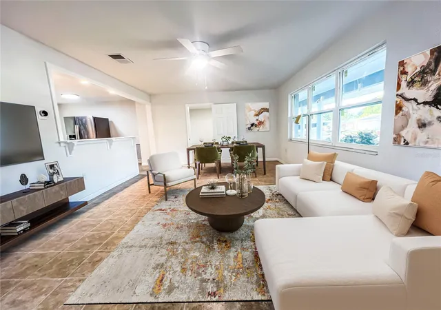 Photo 3 of Single family home for sale at 137 Lowell Rd, Winter Haven, FL 33884 | MLS# L4961735 | Listing updated on 2026-09-25