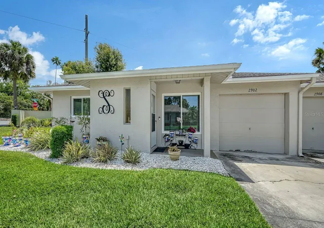 1st image of 2902 Captiva Gardens Dr #3, Sarasota, FL 34231 | MLS# A4692905