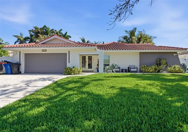 Photo 1 of Single family home for sale at 3874 48th Avenue S, St Petersburg, FL 33711 | MLS# TB8506339 | Listing updated on 2026-10-16
