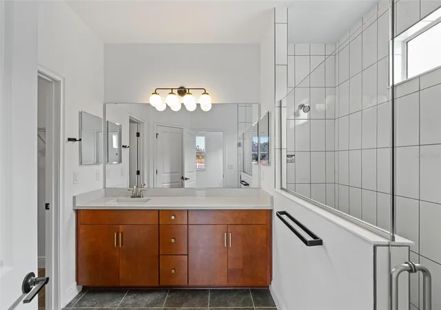 Photo 4 of Single family home for sale at 8093 Tea Olive Ter, Palmetto, FL 34221 | MLS# A4692912 | Listing updated on 2026-08-21