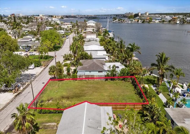 2nd image of 14033 E Parsley Dr, Madeira Beach, FL 33708 | MLS# O6405986