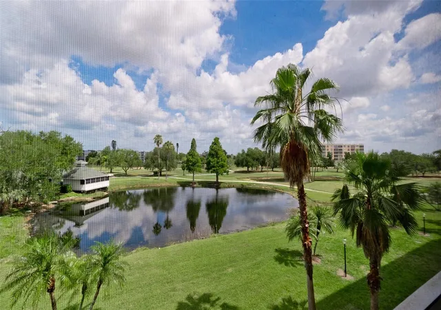 Listing Photo 5 - Condo for sale in building located at 4570 Pinebrook Cir, Bradenton, FL 34209 - Unit #302
