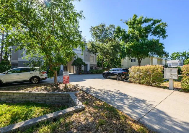 2nd image of 606 S Gln Ave, TAMPA, FL 33609