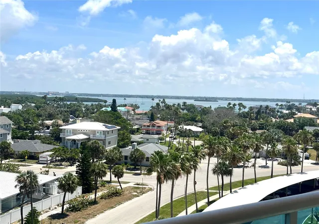 Listing Photo 4 - Condo for sale in building located at 880 Mandalay Ave, Clearwater, FL 33767 - Unit #N610