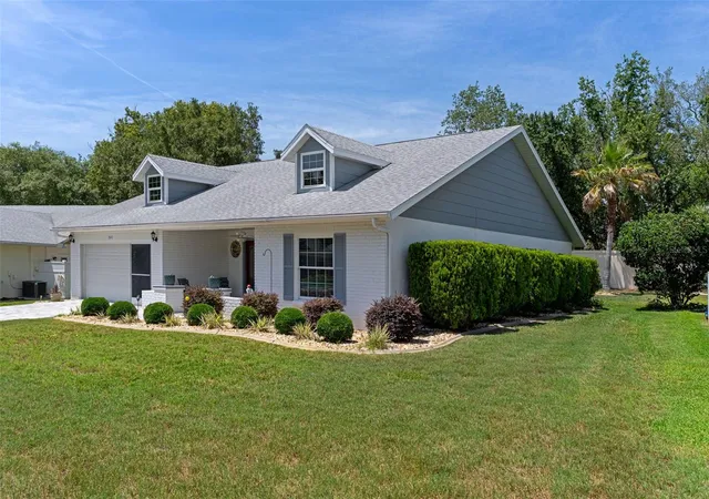 3rd image of 2643 Royal Ridge Dr, Spring Hill, FL 34606 | MLS# W7885579