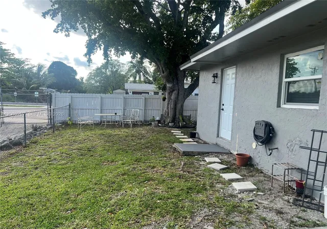 3rd image of 6742 Sw 18Th Ct, NORTH LAUDERDALE, FL 33068