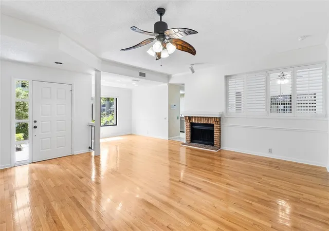 5th image of 3016 Landmark Blvd #401, Palm Harbor, FL 34684 | MLS# TB8506463