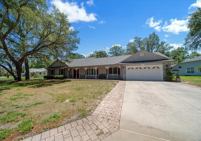 3rd image of 11 Sycamore Ct W, Homosassa, FL 34446 | MLS# OM724331