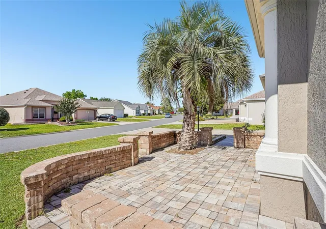 Photo 3 of Single family home for sale at 2013 Santo Domingo Dr, Lady Lake, FL 32159 | MLS# G5112078 | Listing updated on 2026-09-24