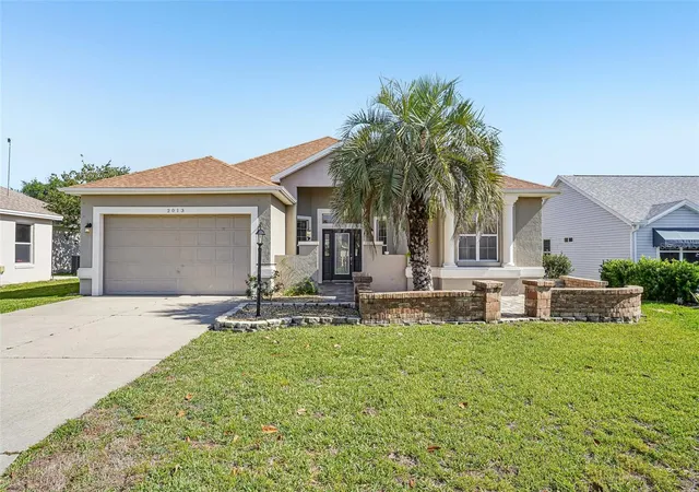 2nd image of 2013 Santo Domingo Dr, Lady Lake, FL 32159 | MLS# G5112078