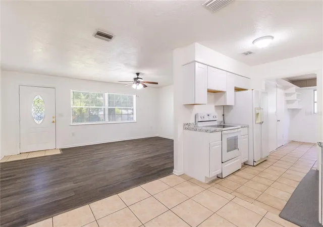 image of 18 N Harrison St, Beverly Hills, FL 34465 | MLS# G5112083