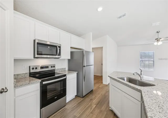 Photo 3 of Single family home for sale at 16984 SW 40 Circle, Ocala, FL 34473 | MLS# OM724339 | Listing updated on 2026-08-26