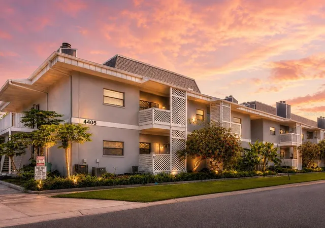 Homes for sale in Tampa, FL | 4405 W Fair Oaks Ave #18, Tampa, FL 33611 | MLS# TB8506506