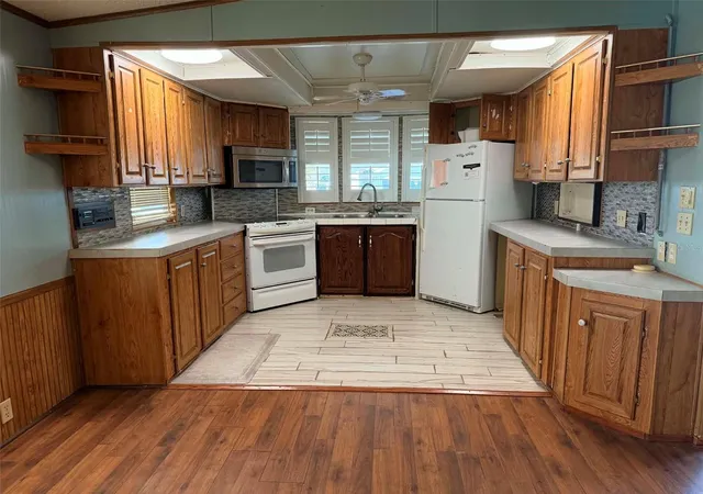 5th image of 50989 Hwy 27 #87, Davenport, FL 33897 | MLS# OM724340