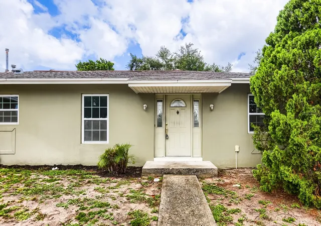 Photo 2 of Single family home for sale at 1252 Garret Ave, Spring Hill, FL 34606 | MLS# TB8506515 | Listing updated on 2026-09-11