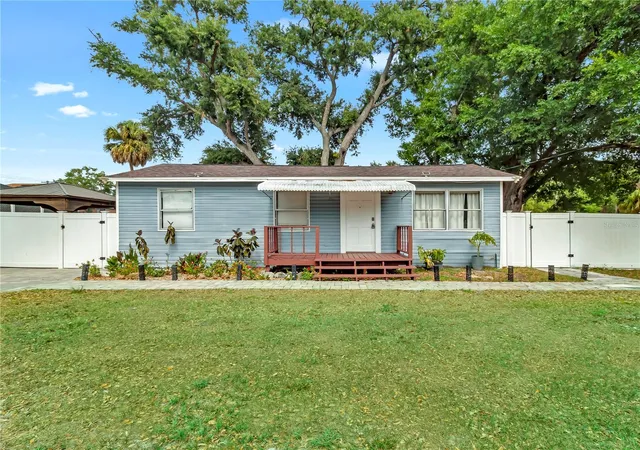 Photo 1 of Single family home for sale at 6201 Theresa St, Tampa, FL 33615 | MLS# TB8506530 | Listing updated on 2026-06-12