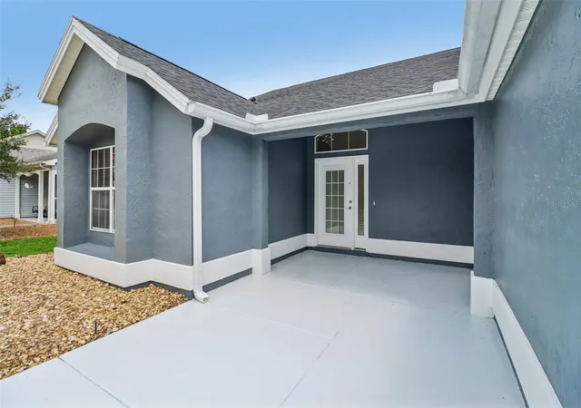 3rd image of 207 Desota Ct, Lady Lake, FL 32159 | MLS# G5112093