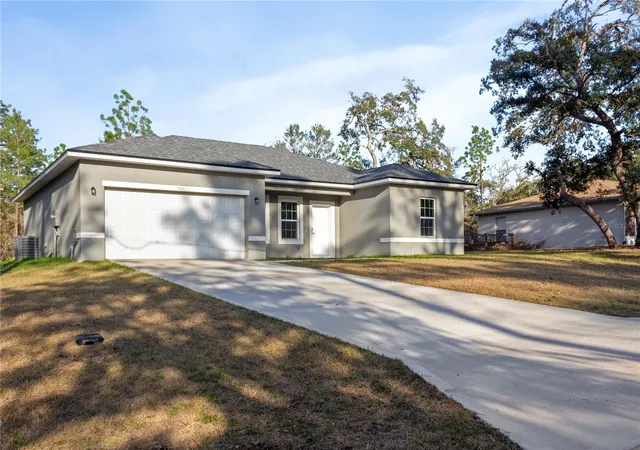 1st image of 1569 W Mc Neal Dr, Dunnellon, FL 34434 | MLS# OM724344