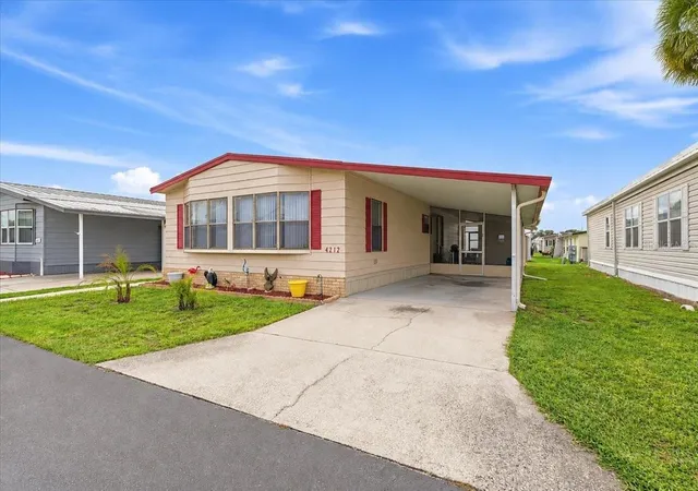 Photo 3 of Manufactured home for sale at 4212 Cedarwood St, Winter Haven, FL 33880 | MLS# A4692973 | Listing updated on 2026-09-21