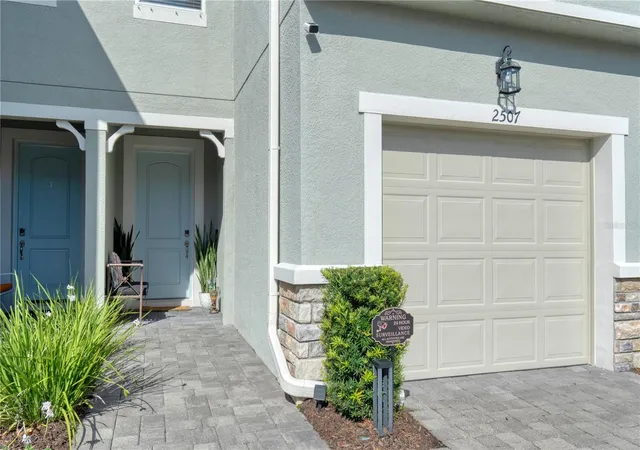 3rd image of 2507 Arbor Wind Dr, Lutz, FL 33558 | MLS# TB8506539