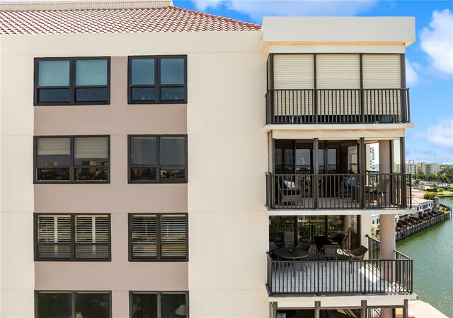 Photo 2 of Condo for sale at 6294 Bahia Del Mar Cir #904, Saint Petersburg, FL 33715 | MLS# TB8506544 | Listing updated on 2026-08-11
