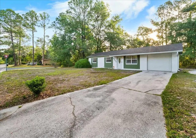 Photo 2 of Single family home for sale at 6205 Nw 26th Terrace, Gainesville, FL 32653 | MLS# GC540182 | Listing updated on 2026-09-14