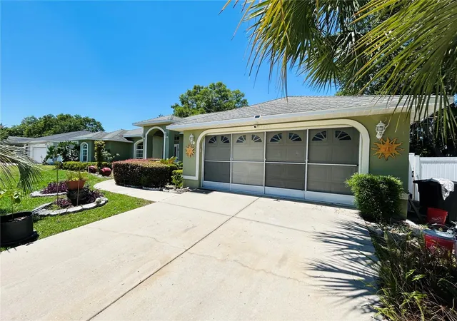 Photo 4 of Single family home for sale at 13620 SW 48th Court, Ocala, FL 34473 | MLS# O6406136 | Listing updated on 2026-09-02