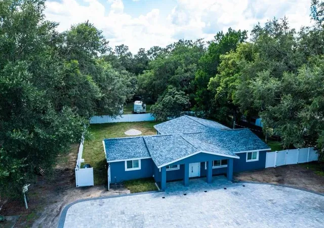 Photo 2 of Single family home for sale at 39352 County Rd 54, Zephyrhills, FL 33542 | MLS# TB8506549 | Listing updated on 2026-06-08