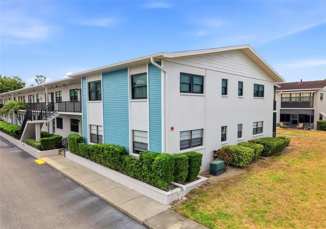 Photo 2 of Condo for sale at 5967 Ter Park Dr N #201, Saint Petersburg, FL 33709 | MLS# TB8506558 | Listing updated on 2026-06-21