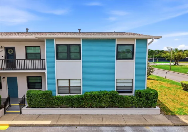 Photo 3 of Condo for sale at 5967 Ter Park Dr N #201, Saint Petersburg, FL 33709 | MLS# TB8506558 | Listing updated on 2026-06-21