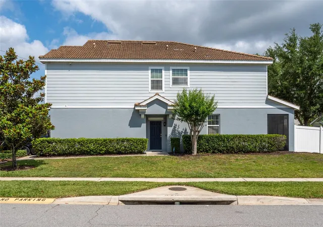 Photo 3 of Townhouse for sale at 9118 Shepton St, Orlando, FL 32825 | MLS# G5112095 | Listing updated on 2026-08-08