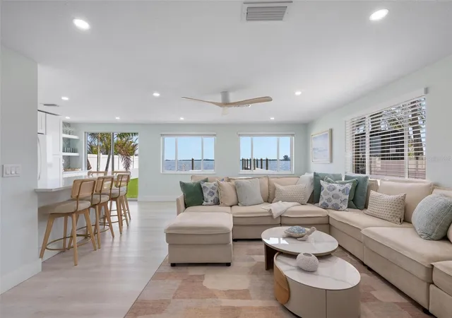 Photo 4 of Single family home for sale at 118 9th Street N, Bradenton Beach, FL 34217 | MLS# A4692977 | Listing updated on 2026-09-28